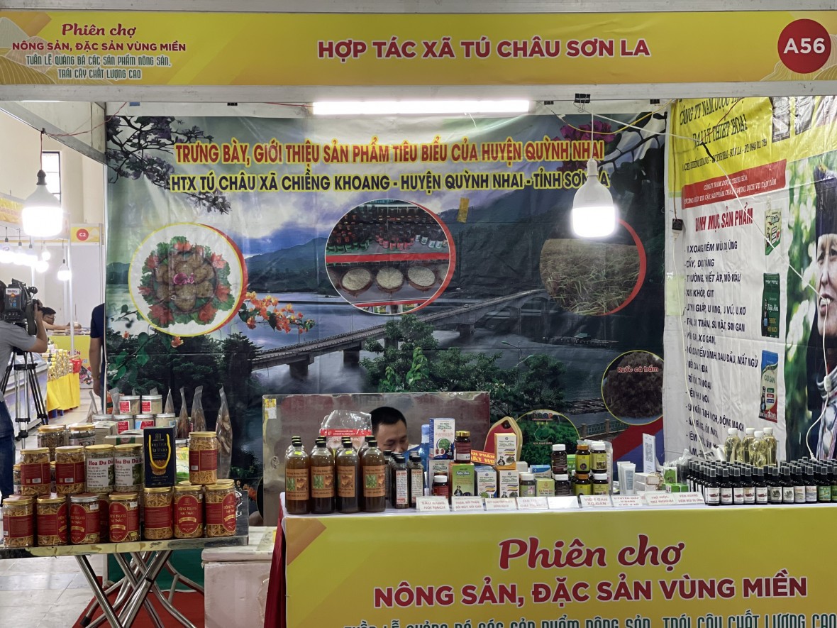 Phiên chợ nông sản, đặc sản vùng miền: Hàng Việt chinh phục người Việt Phiên chợ nông sản, đặc sản vùng miền: Hàng Việt chinh phục người Việt