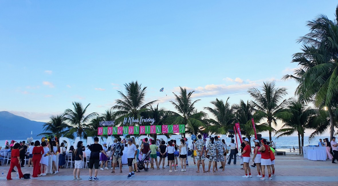 Rực rỡ sắc màu trên tuyến Rực rỡ sắc màu trên tuyến