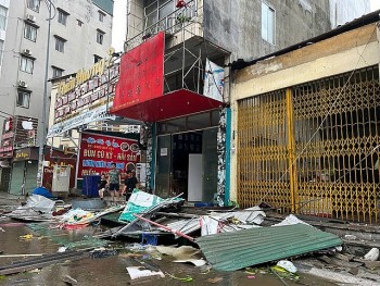Bão số 3 càn quét gây mất điện mất điện diện rộng
