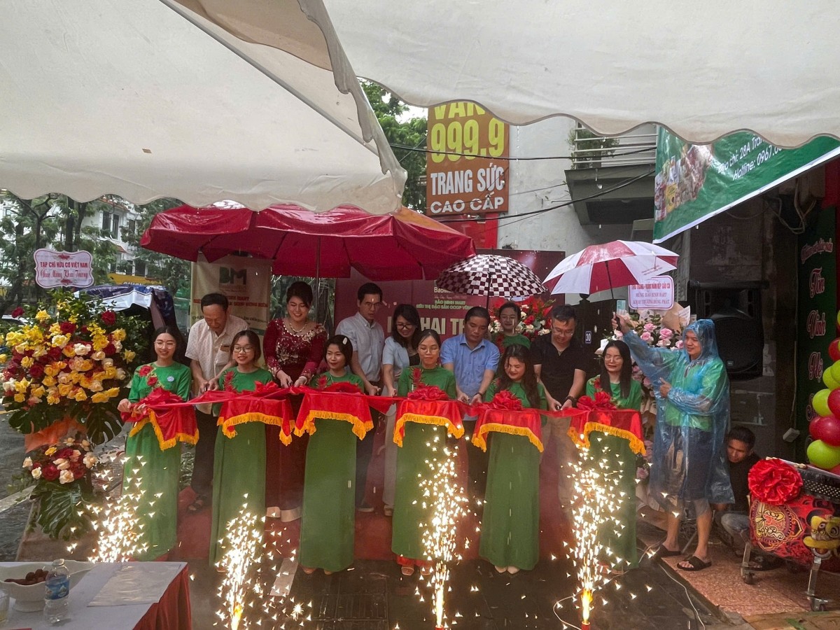 Khai trương Bảo Minh Mart: Khát khao đưa đặc sản OCOP tới mọi nhà Khai trương Bảo Minh Mart: Khát khao đưa đặc sản OCOP tới mọi nhà