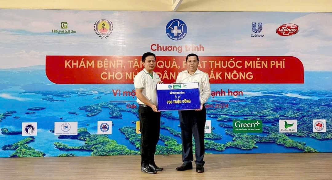 Đắk Nông: Khám bệnh, tặng quà, phát thuốc miễn phí cho người dân Đắk Nông: Khám bệnh, tặng quà, phát thuốc miễn phí cho người dân