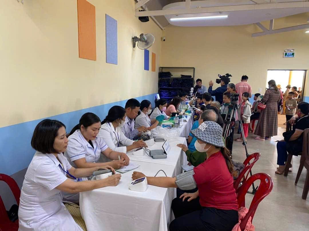 Đắk Nông: Khám bệnh, tặng quà, phát thuốc miễn phí cho người dân Đắk Nông: Khám bệnh, tặng quà, phát thuốc miễn phí cho người dân