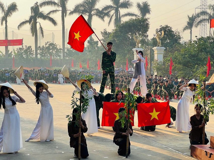 Chương trình văn nghệ của các em học sinh Chương trình văn nghệ của các em học sinh