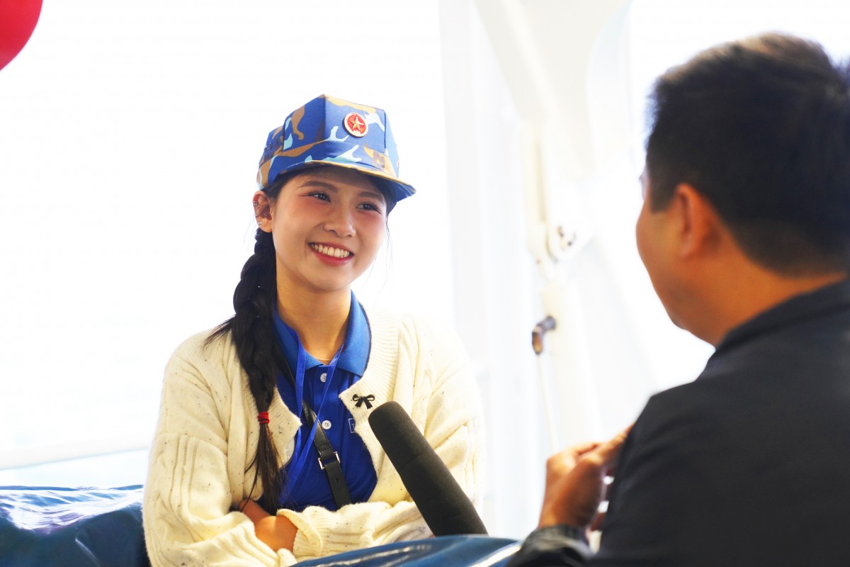 Chuyến hải trình mang Tết ra biển đảo: Ấm tình quân dân Chuyến hải trình mang Tết ra biển đảo: Ấm tình quân dân