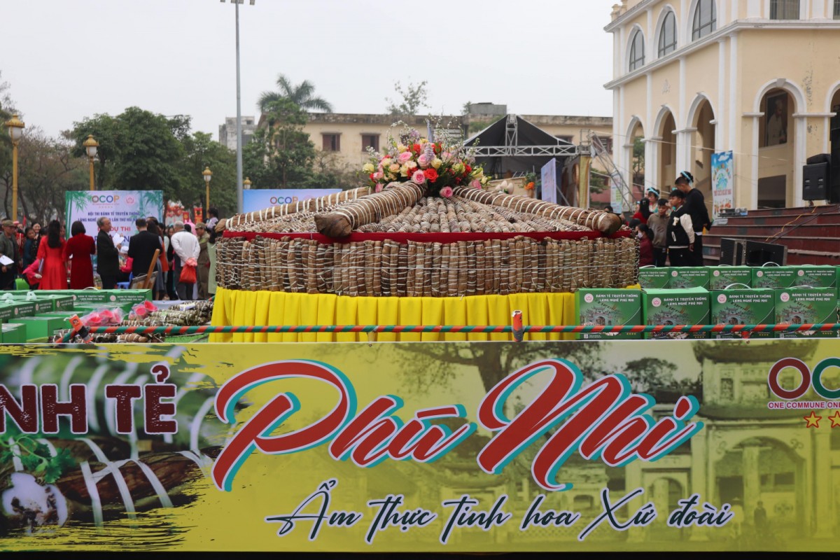 Chiếc bánh tẻ Độc đáo Hội thi bánh tẻ truyền thống làng nghề Phú Nhi