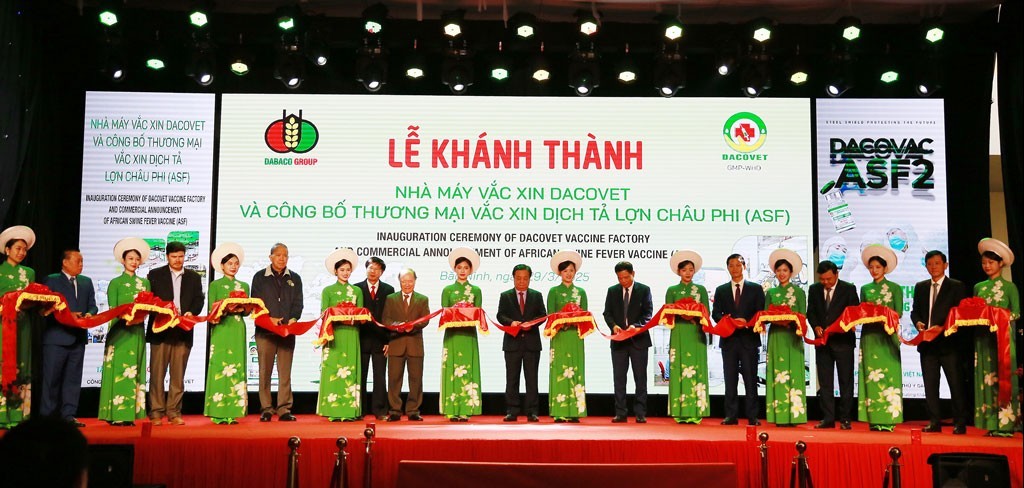 Bắc Ninh: Khánh thành nhà máy sản xuất vắc xin Dacovet