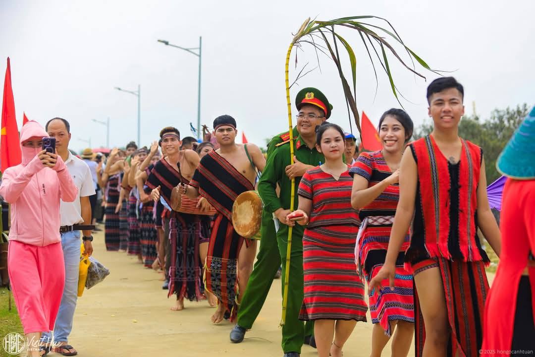 Ngày hội tôn vinh bản sắc văn hóa “Sắc Xuân vùng cao A Lưới”