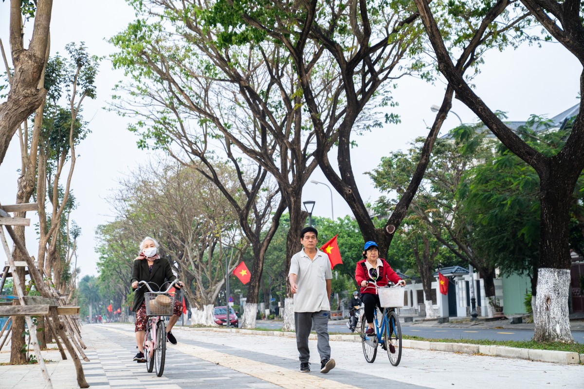 “Mục sở thị” lối dành riêng cho xe đạp dọc tuyến đường Thăng Long “Mục sở thị” lối dành riêng cho xe đạp dọc tuyến đường Thăng Long