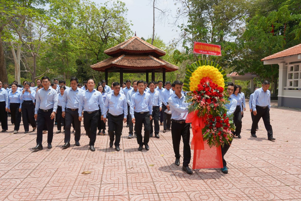 Phân bón Miền Nam và hành trình về nguồn: Ôn lại những chặng đường vẻ vang