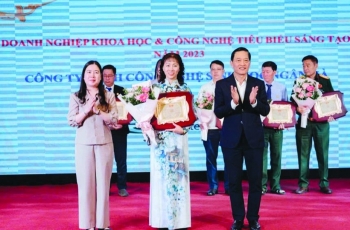 Doanh nghiệp tiên phong trong lĩnh vực nghiên cứu, bảo tồn, phát triển cây dược liệu