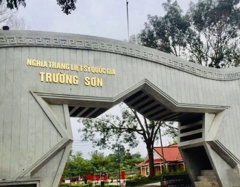 Để đất nước không lãng quên ký ức: Những người trẻ bước tiếp giấc mơ hòa bình của cha ông