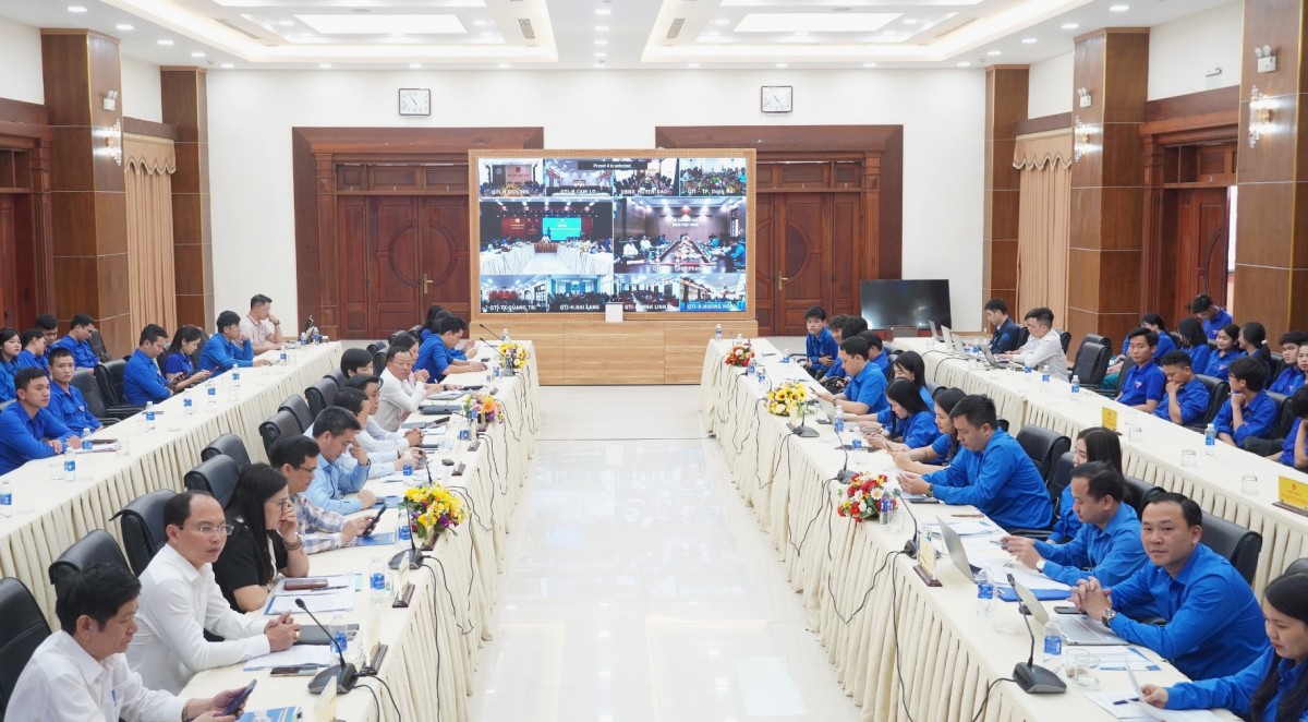 Quyền Chủ tịch tỉnh Quảng Trị gặp mặt, đối thoại với thanh niên năm 2025