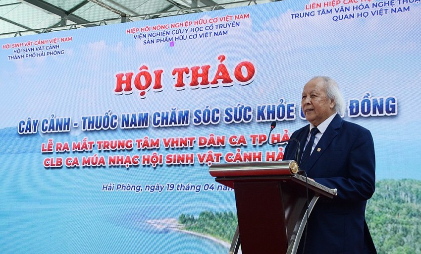 VOAA sẵn sàng chuyển giao công nghệ trồng cây cảnh để làm thuốc nam bằng phương pháp hữu cơ