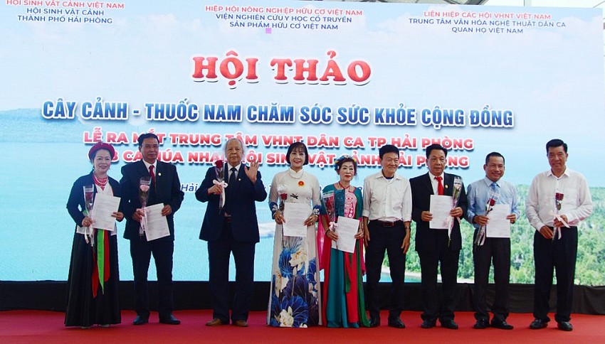 80- 90% cây cảnh là vị thuốc nam, có tác dụng phòng - chữa bệnh