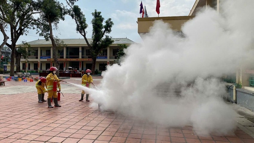 Các lực lượng cứu người bị nạn. Các lực lượng cứu người bị nạn.