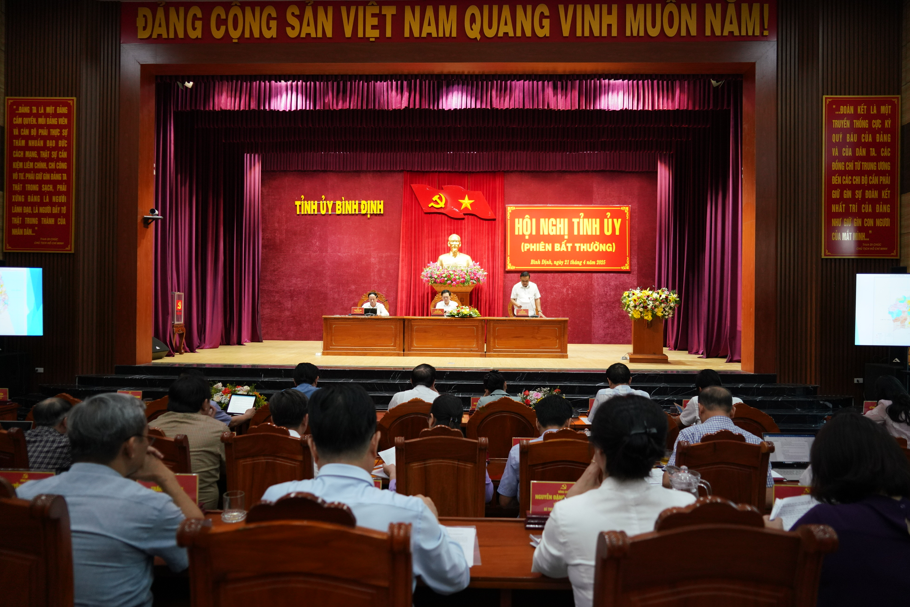 Thông qua Đề án sắp xếp tỉnh Gia Lai và tỉnh Bình Định
