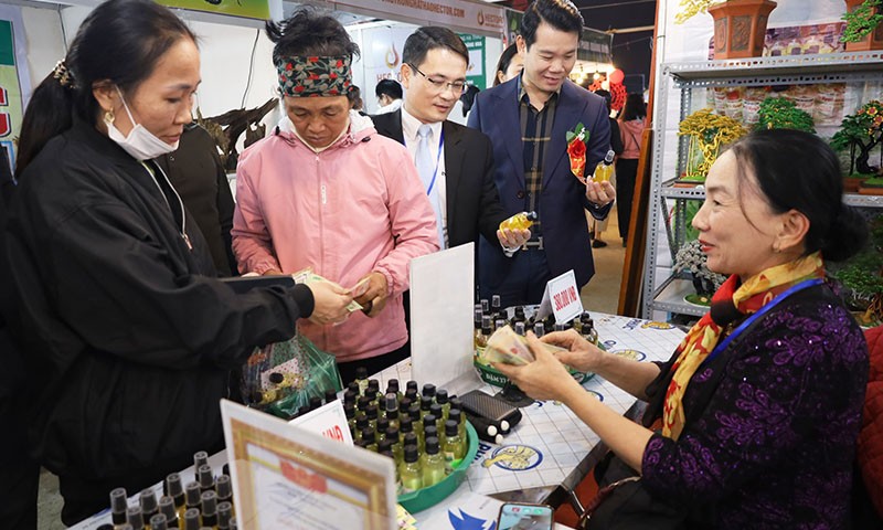 Quảng Bình: Hỗ trợ, hướng dẫn tạo mã QR Code cho các doanh nghiệp, cơ sở sản xuất