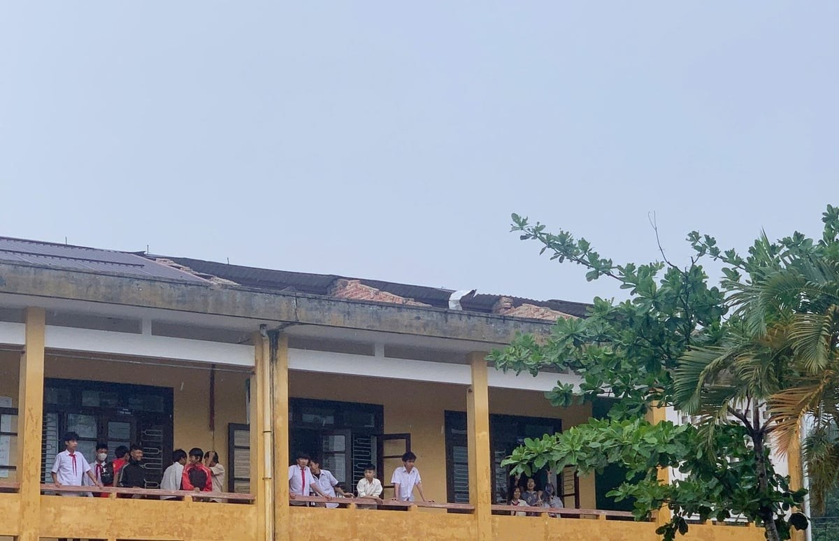 Huế: Dông, lốc tàn phá, gây thiệt hại địa bàn huyện A Lưới
