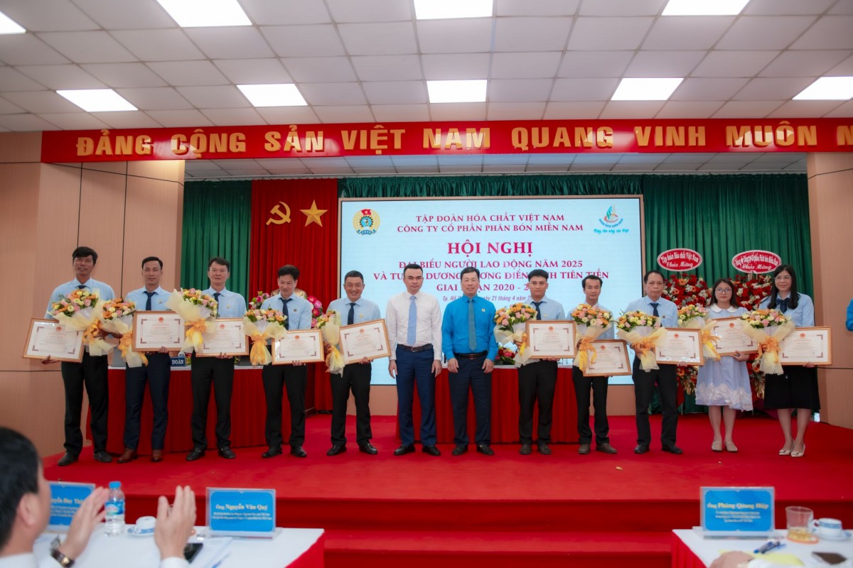 Phân bón Miền Nam: Người lao động là trung tâm trong mọi hoạt động sản xuất kinh doanh