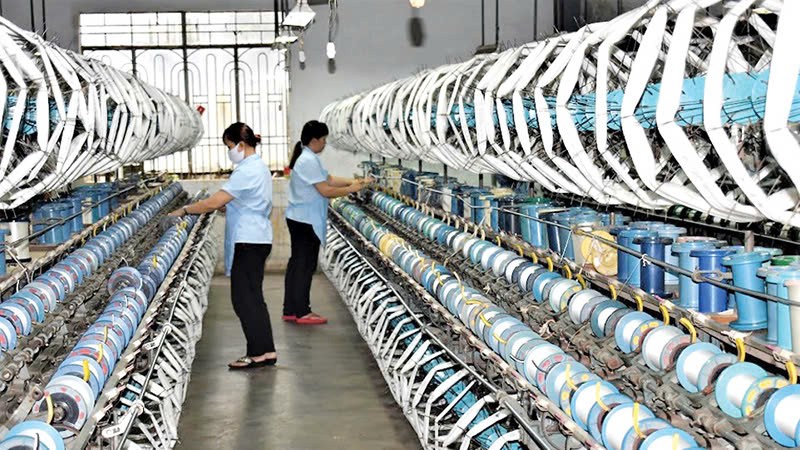 Lâm Đồng hỗ trợ doanh nghiệp tơ lụa vượt khó, khôi phục sản xuất