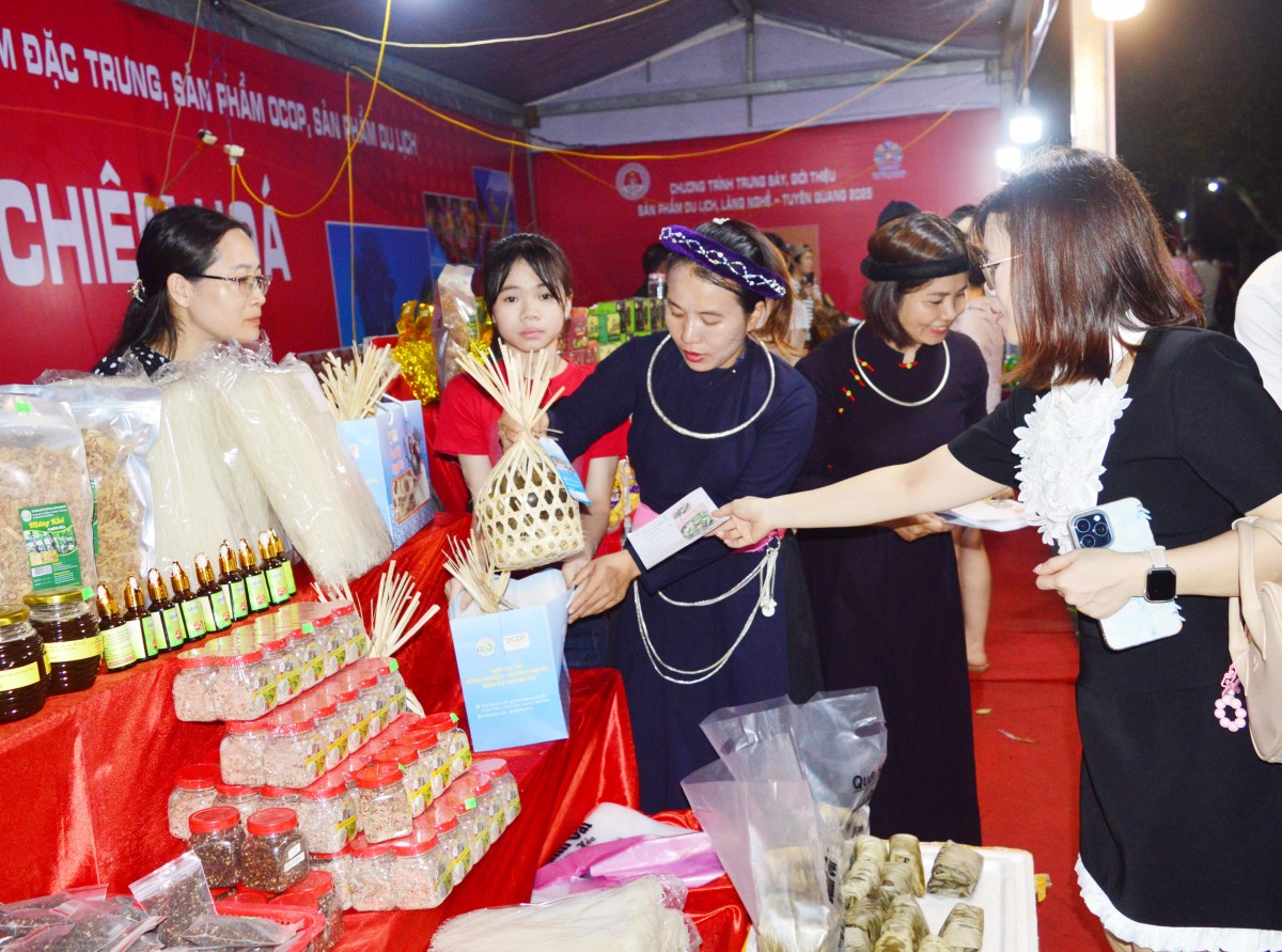 Tuyên Quang nỗ lực đưa các sản phẩm OCOP vươn xa