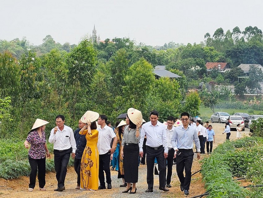Ra mắt HTX Phương Đông Tiên Kiên: Góp phần phát huy các giá trị văn hóa bản địa