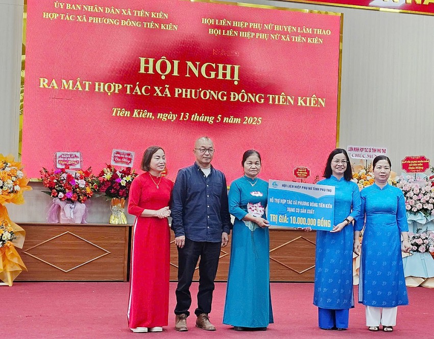 Ra mắt HTX Phương Đông Tiên Kiên: Góp phần phát huy các giá trị văn hóa bản địa