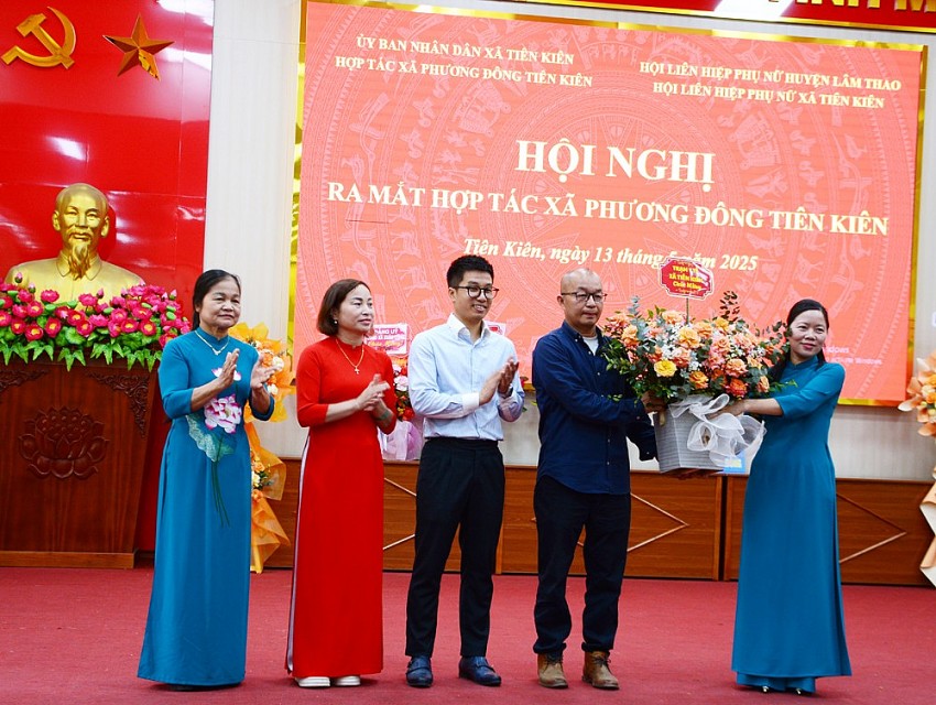 Ra mắt HTX Phương Đông Tiên Kiên: Góp phần phát huy các giá trị văn hóa bản địa