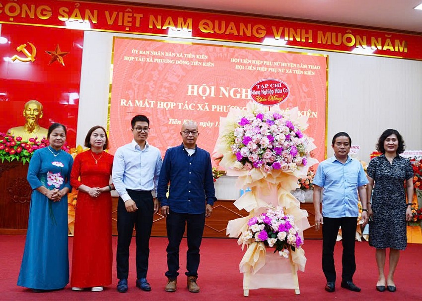 Ra mắt HTX Phương Đông Tiên Kiên: Góp phần phát huy các giá trị văn hóa bản địa Ra mắt HTX Phương Đông Tiên Kiên: Góp phần phát huy các giá trị văn hóa bản địa