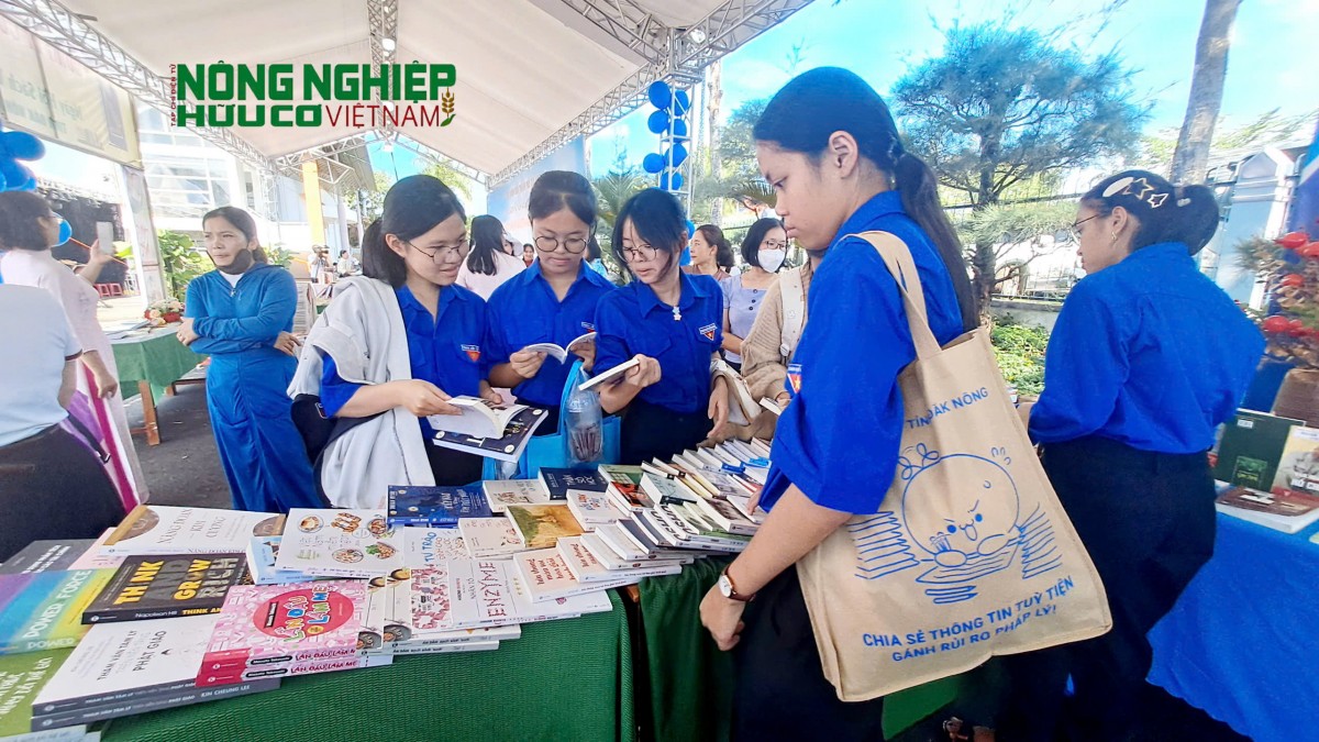 Đắk Nông: Khai mạc Ngày Sách và Văn hóa đọc Việt Nam năm 2025
