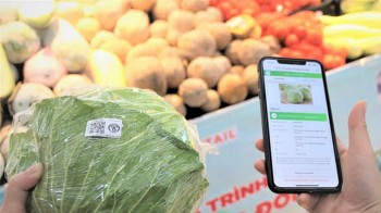Giúp nông dân “số hóa” trong tiêu thụ nông sản