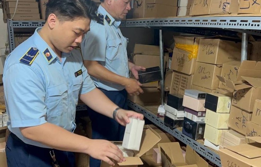 Phải tuyên chiến quyết liệt trước nạn hàng giả