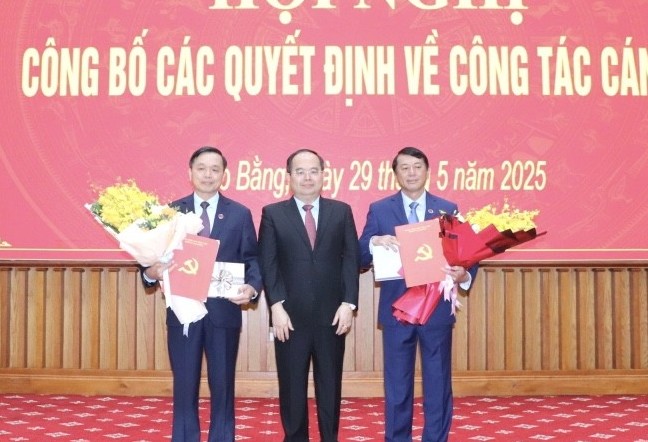 Tỉnh ủy Cao Bằng công bố các quyết định về công tác cán bộ