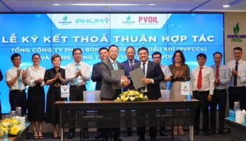 PVFCCo - Phú Mỹ và PVOIL ký kết thỏa thuận hợp tác trong lĩnh vực dịch vụ, thương mại và hóa chất