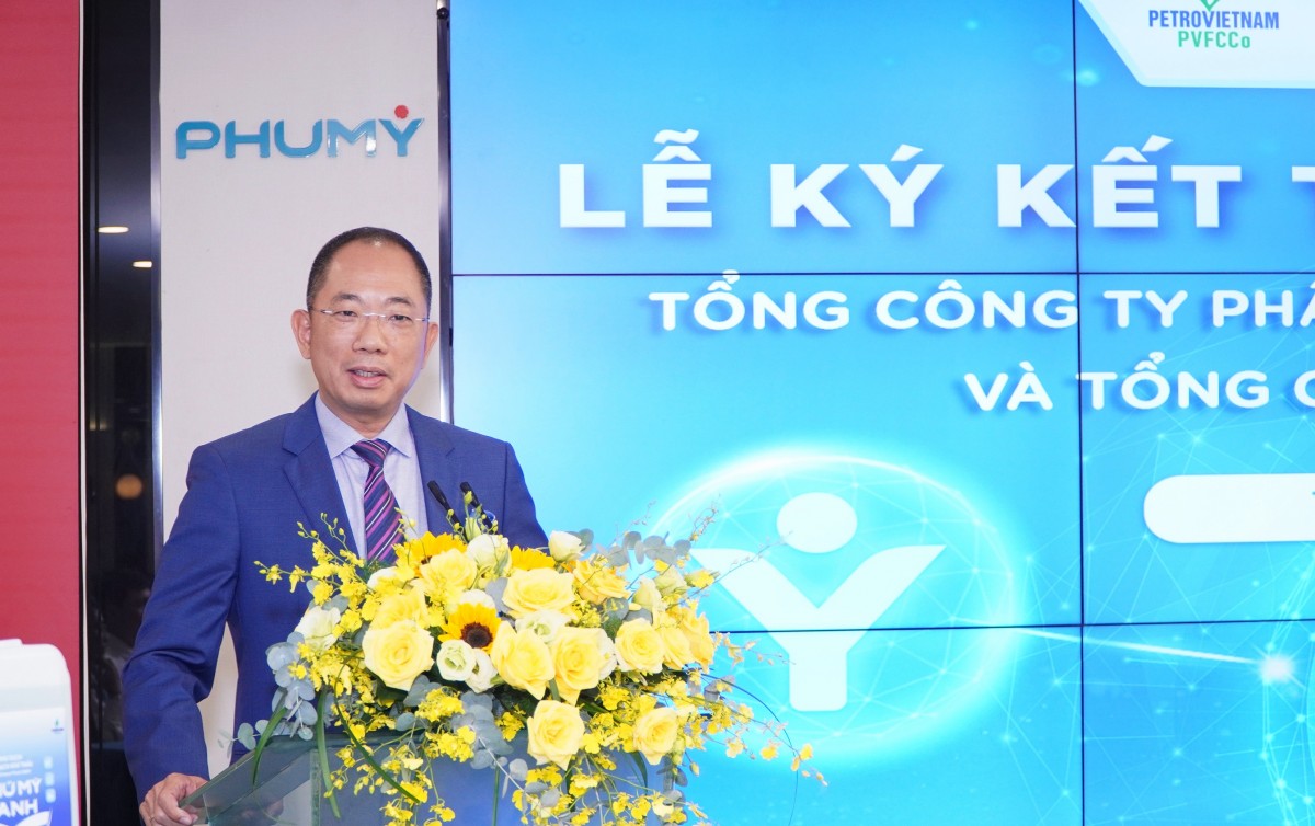 PVFCCo - Phú Mỹ và PVOIL ký kết thỏa thuận hợp tác trong lĩnh vực dịch vụ, thương mại và hóa chất