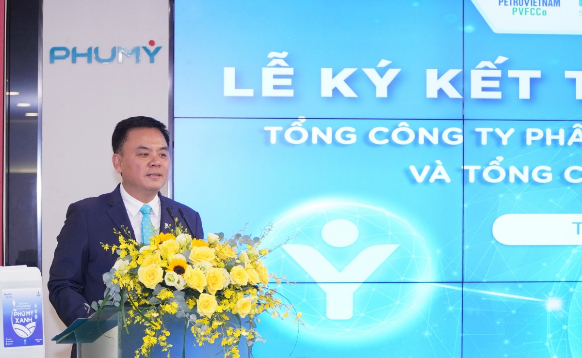 PVFCCo - Phú Mỹ và PVOIL ký kết thỏa thuận hợp tác trong lĩnh vực dịch vụ, thương mại và hóa chất