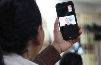 Truyền cảm hứng bán hàng qua mạng cho bà con Đam Rông