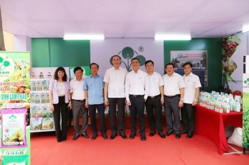 Supe Lâm Thao chung tay hỗ trợ tiêu thụ sản phẩm OCOP và nông sản tiêu biểu Phú Thọ
