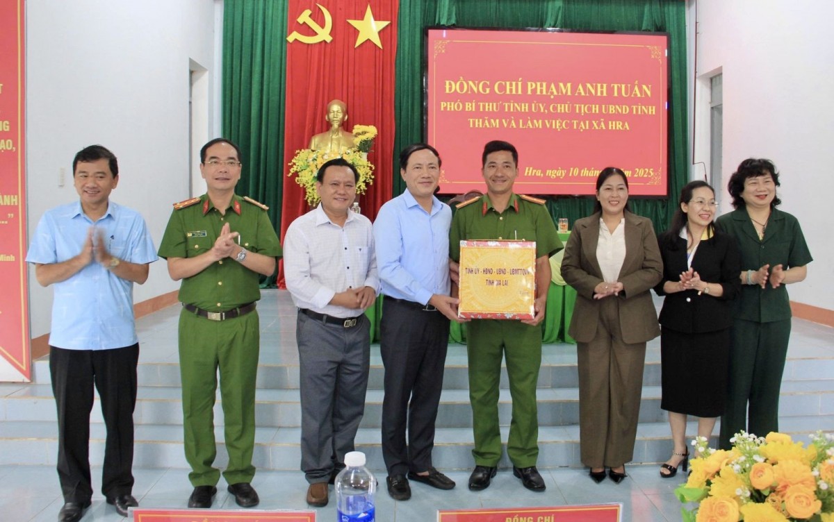 Gia Lai: Chủ tịch UBND tỉnh Phạm Anh Tuấn kiểm tra hoạt động sau sáp nhập tại xã Hra
