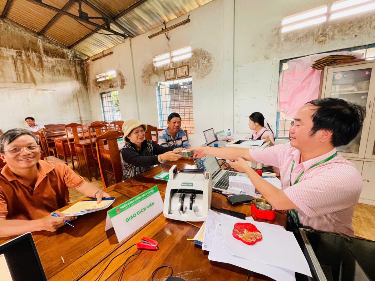 Giúp người dân không bị gián đoạn trong tiếp cận nguồn vốn ưu đãi sau khi sáp nhập