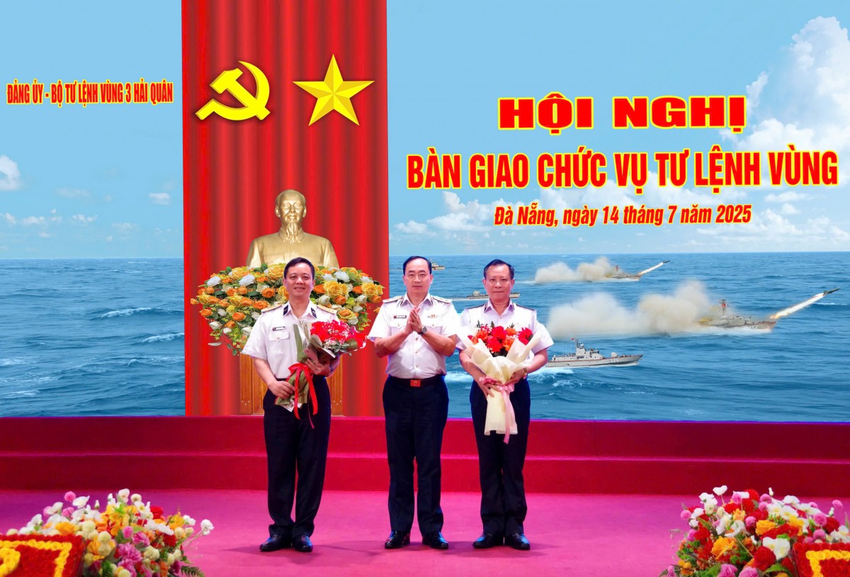 Đà Nẵng: Hội nghị bàn giao chức vụ Tư lệnh Vùng 3 Hải quân