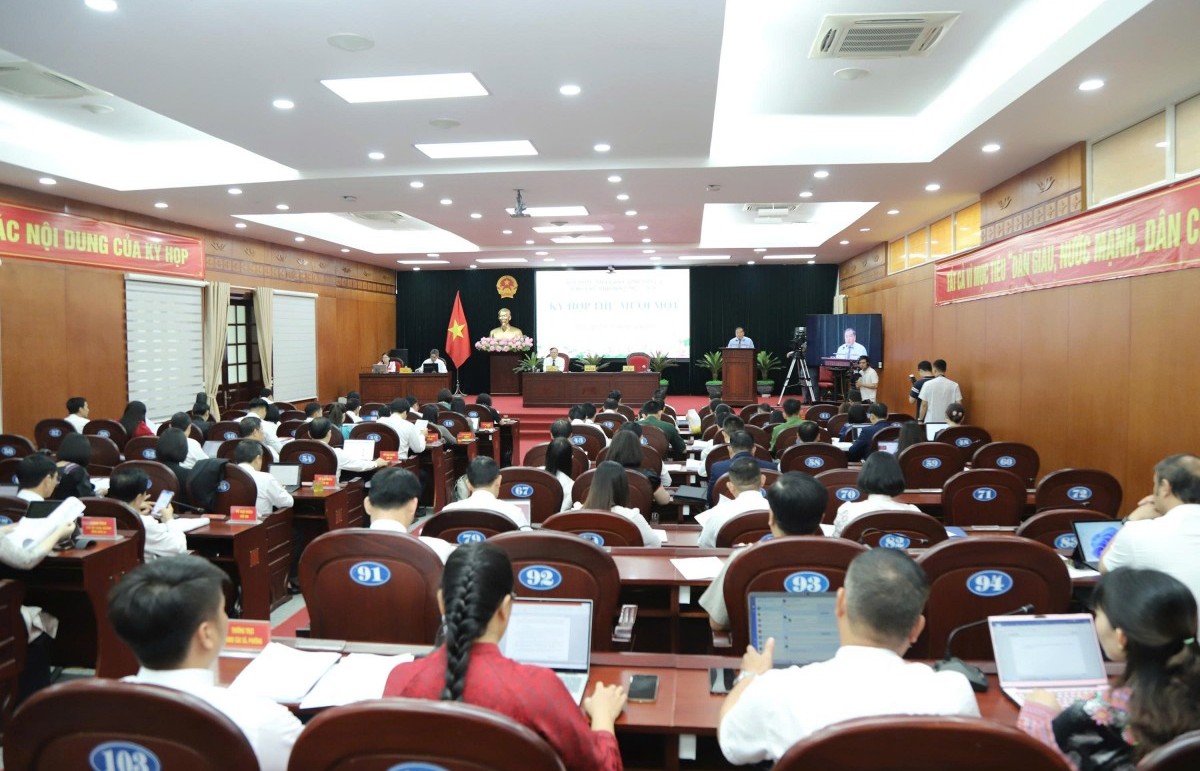 Hội đồng Nhân dân tỉnh Sơn La thông qua nhiều Nghị quyết quan trọng