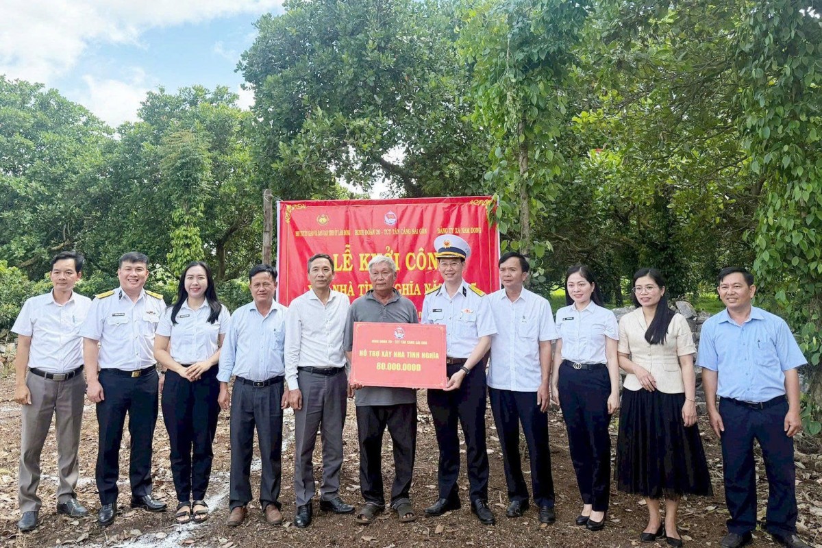 Lâm Đồng: Khởi công xây dựng 2 căn nhà tình nghĩa, tặng quà mẹ Việt Nam anh hùng