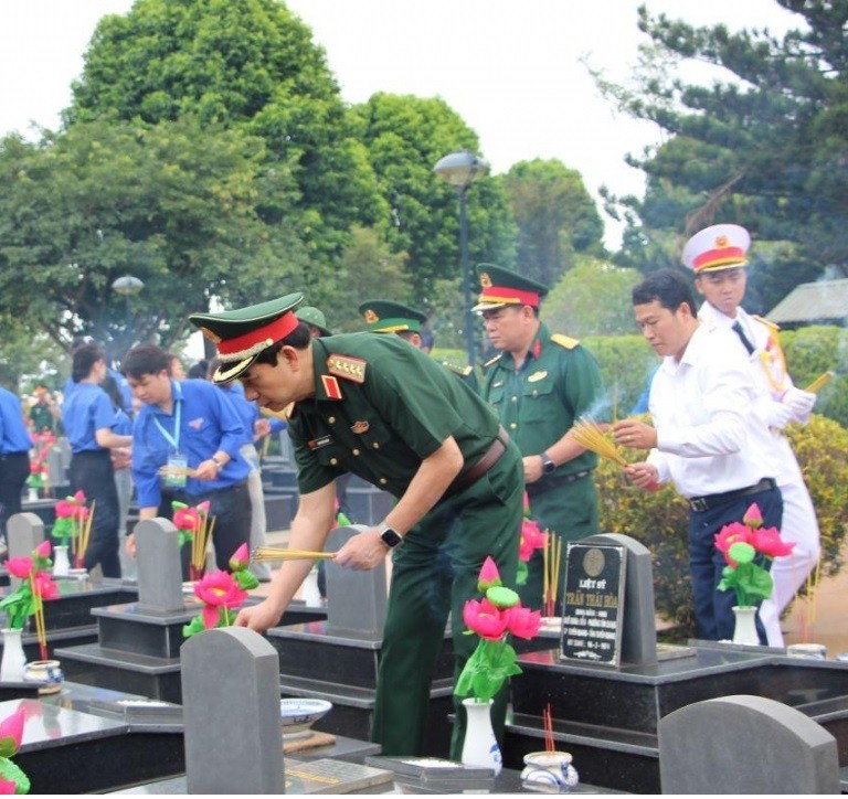 Đại tướng Phan Văn Giang thăm và làm việc tại Đắk Lắk