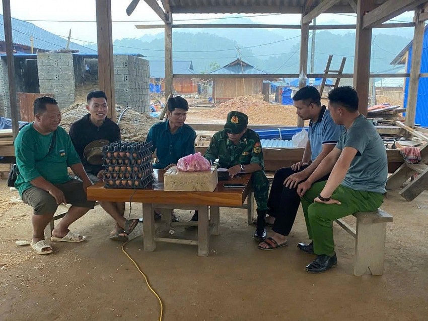 Thanh Hóa: Tiếp tục di dời dân khỏi nơi sạt lở, nhiều tuyến đường bị ngập