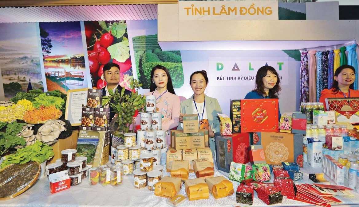 Lâm Đồng đẩy mạnh tiêu thụ nông sản cho đồng bào dân tộc và miền núi