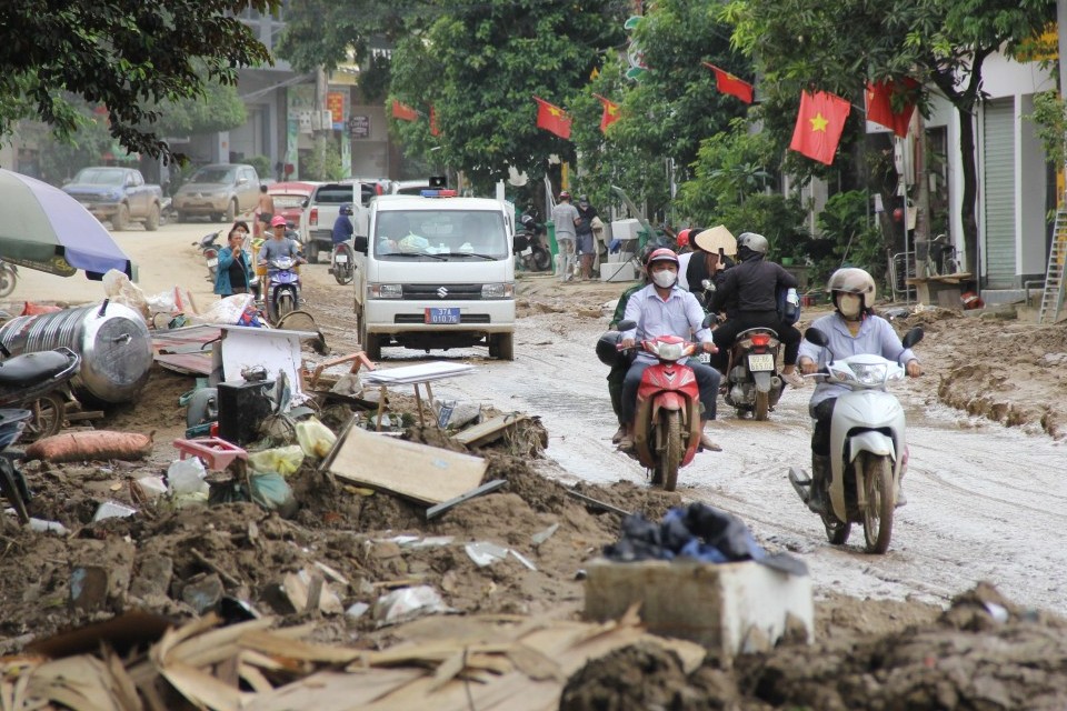 Xã vùng biên xứ Nghệ ngổn ngang sau cơn lũ lịch sử