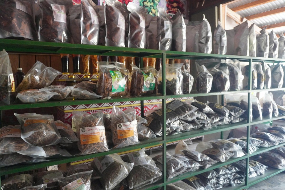 Độc đáo phiên chợ 0 đồng trở thành nhịp cầu văn hóa - kinh tế - cộng đồng