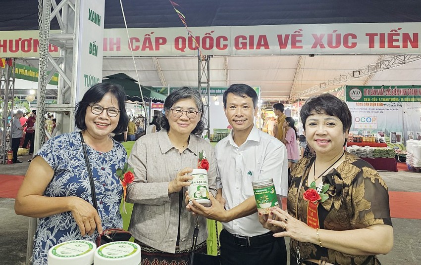 Khai mạc Hội chợ Công thương vùng đồng bằng sông Hồng - Ninh Bình 2025