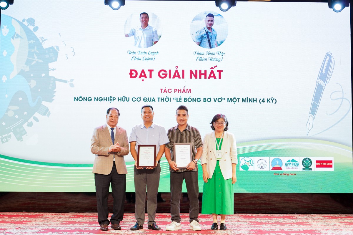 Lễ trao giải cuộc thi viết 